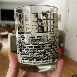 Dr. Who vintage commemorative drinking glass 1987 excellent condition